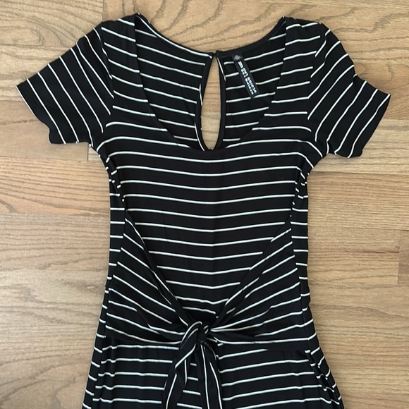 Striped jumpsuit - Picture 2 of 3